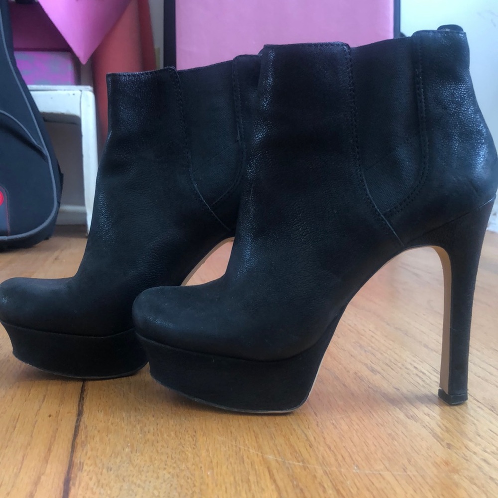 VINCE CAMUTO BADASS BOOTIES